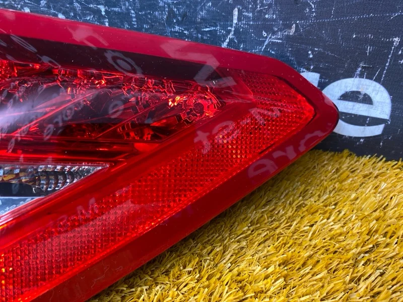 Фонарь задний правый Mercedes-Benz E-class C207 - миниатюра 7