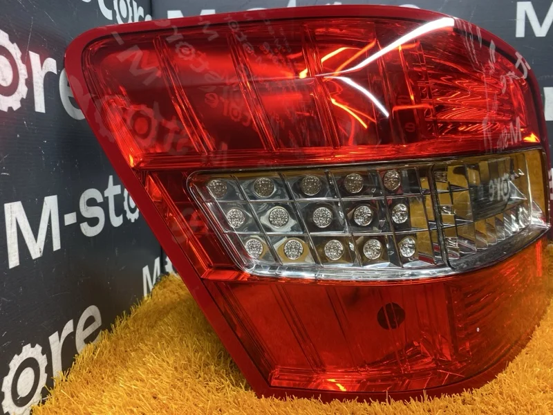 Фонарь задний левый Mercedes-Benz GLK-Class X204 - миниатюра 2