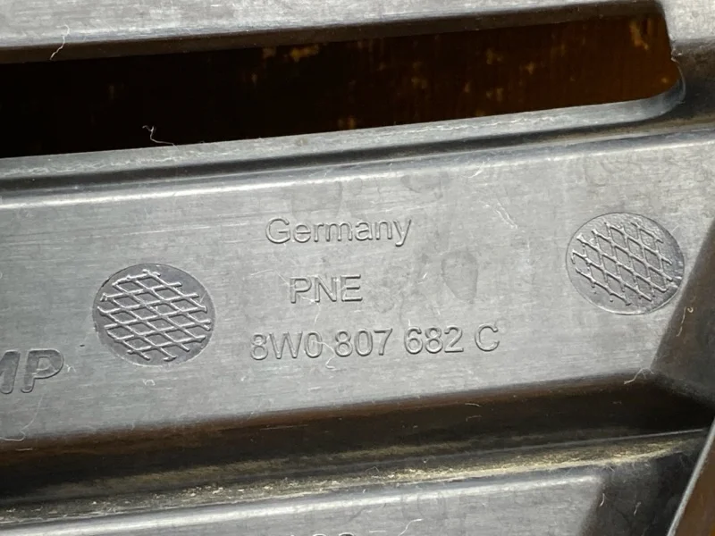 Оправа туманки передняя правая Audi A4 B9/8W CVK - миниатюра 7