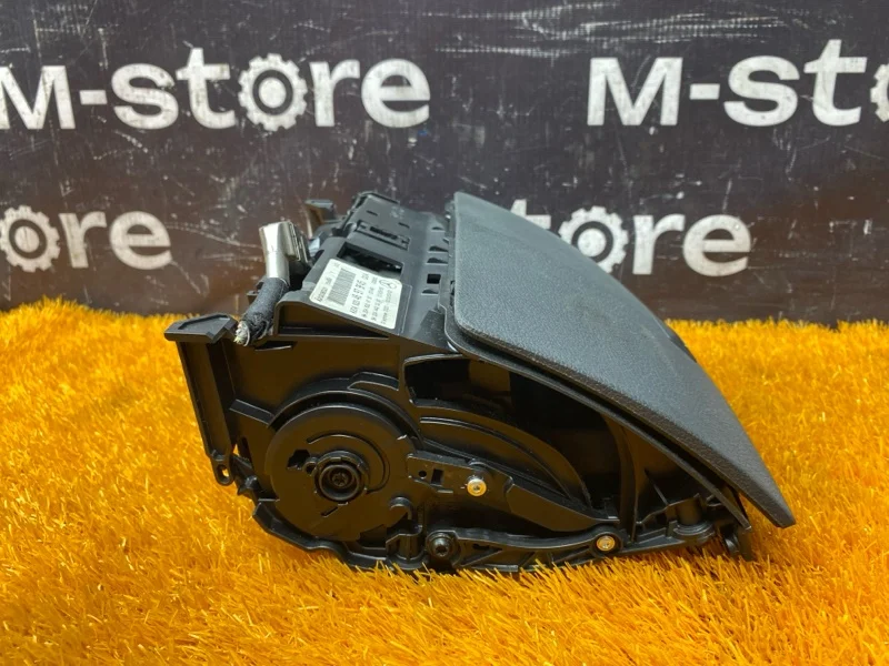 Монитор Mercedes-Benz C-Class W204 271.860 2010 - миниатюра 6