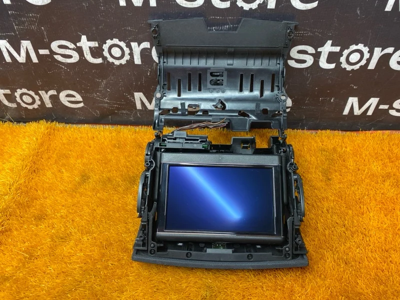 Монитор Mercedes-Benz C-Class W204 271.860 2010 - миниатюра 8