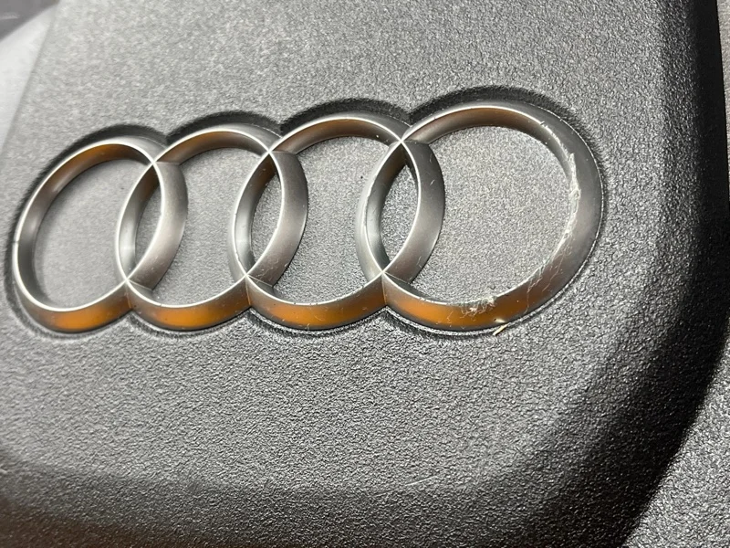Крышка двигателя Audi Q5 8R CNC 2013 - миниатюра 4