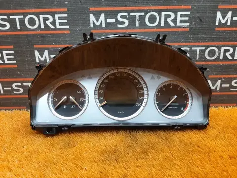 Щиток приборов Mercedes-Benz C-Class W204 272.921