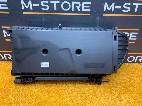 Корпус воздушного фильтра Mercedes-Benz S-Class