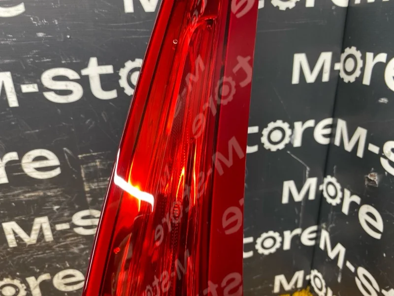Фонарь задний правый Volvo XC60 DZ40 B4204T11 2014 - миниатюра 5