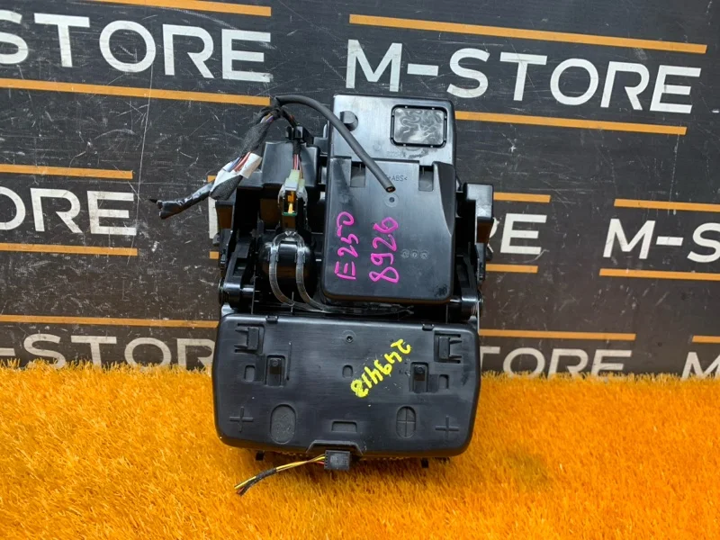 Подстаканник Mercedes-Benz E-class W213 274.920 - миниатюра 6