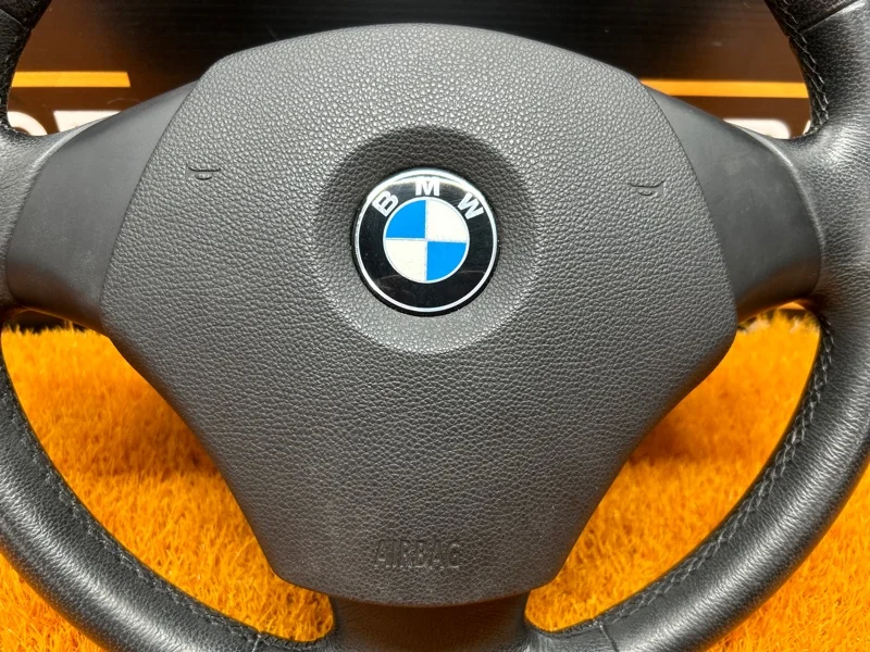 Руль BMW 3-Series E91 N46B20B 2007 - миниатюра 2