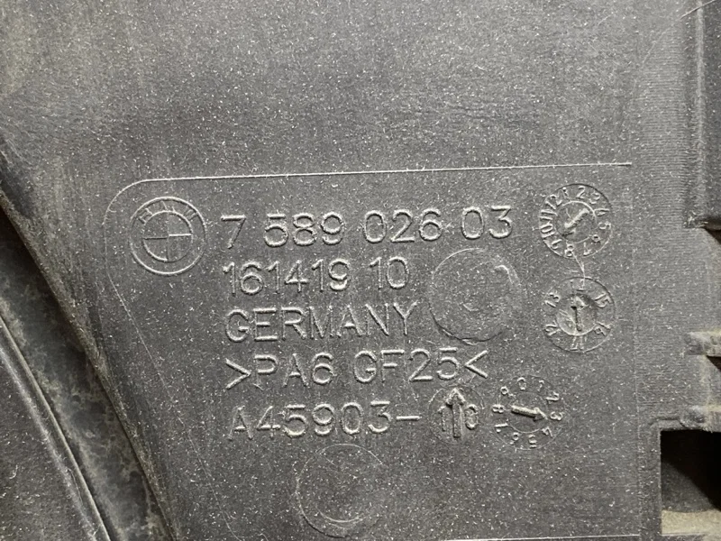 Вентилятор радиатора BMW 5-Series F10 2009-2013 - миниатюра 10