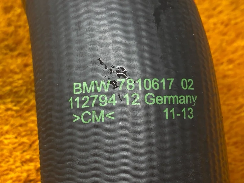 Патрубок интеркулера BMW X3 F25 N47D20C 2014 - миниатюра 5