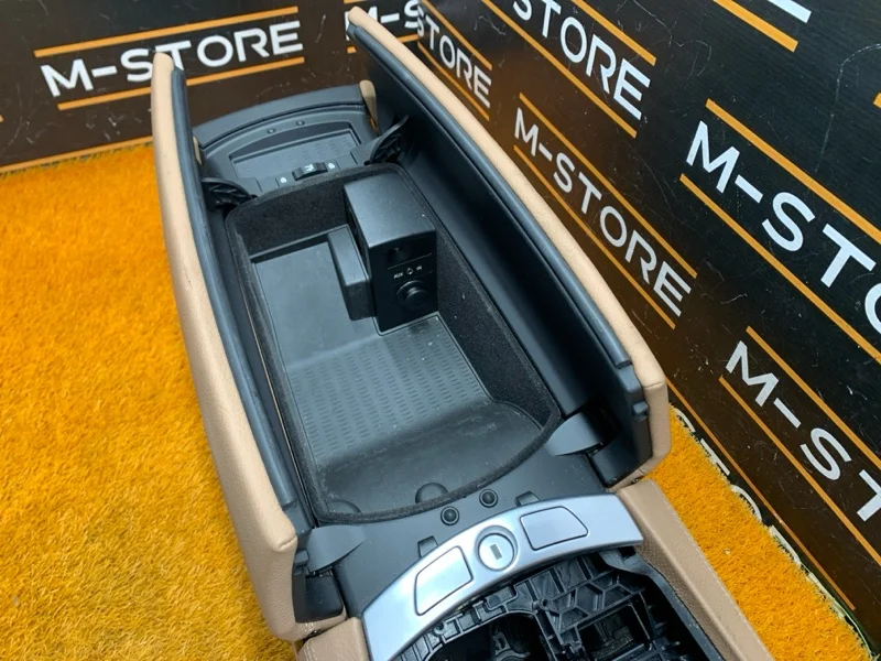 Подлокотник BMW 7-Series F01 N63B44A 2009 - миниатюра 9