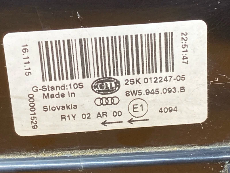 Фонарь крышки багажника левый Audi A4 B9/8W CVK - миниатюра 7