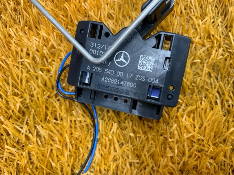 Датчик уровня топлива Mercedes-Benz E-class W211 - миниатюра 3