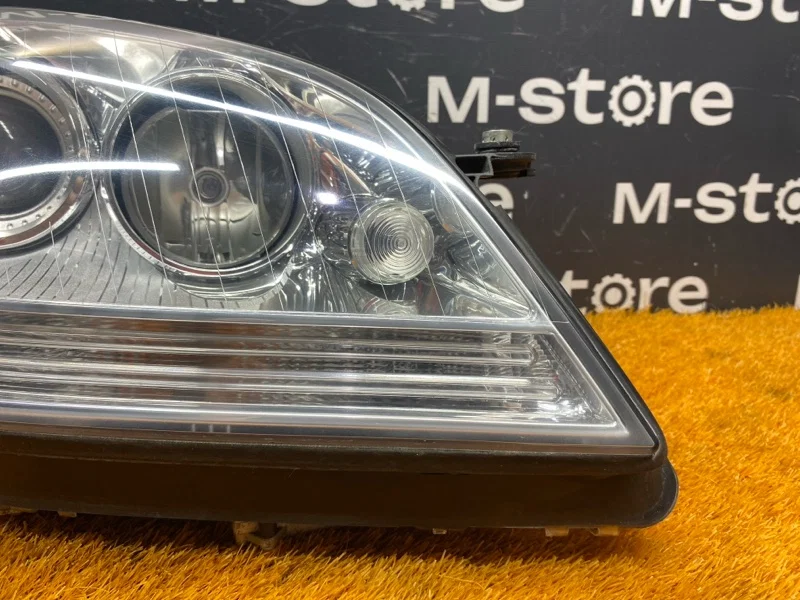 Фара правая Mercedes-Benz M-Class W164 272.967 - миниатюра 2