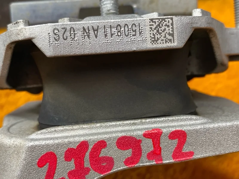 Подушка кпп Audi A4 B9/8W CVK 2015 - миниатюра 4