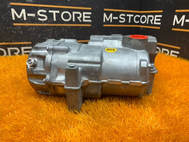 Компрессор кондиционера Audi A6 C7/4G CHJ 2012 - миниатюра 4