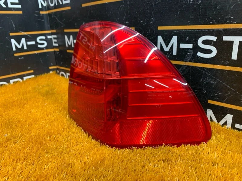 Фонарь задний правый BMW 3-Series E91 N46B20B 2009 - миниатюра 3