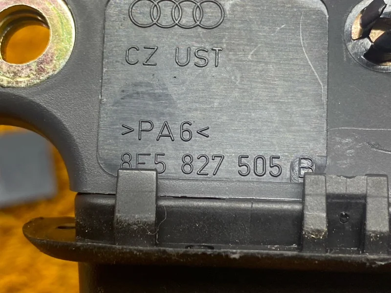 Замок багажника Audi A4 B6/8E AMB 2004 - миниатюра 5