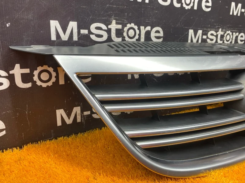Решетка радиатора Volkswagen Tiguan 5N CCZ 2011 - миниатюра 2