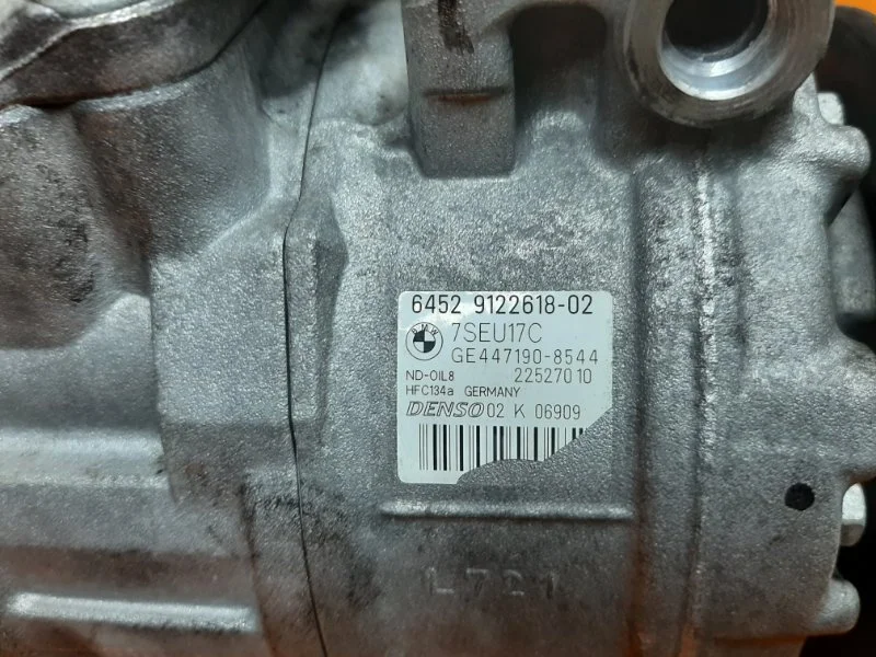 Компрессор кондиционера BMW 1-Series E87 N52B30A - миниатюра 7