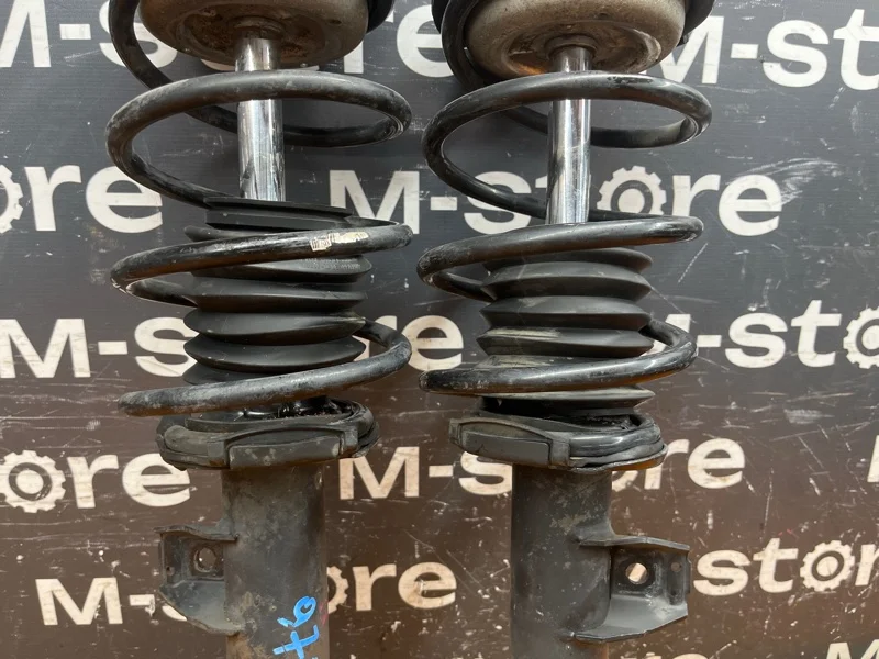 Стойка подвески передняя BMW 1-Series E87 N45B16A - миниатюра 3