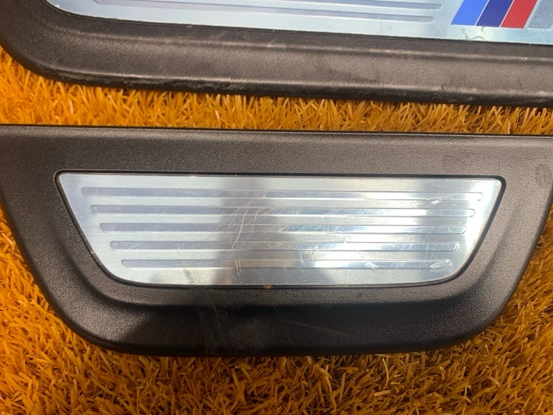 Накладка на порог салона BMW X3 F25 N47D20C 2014 - миниатюра 3