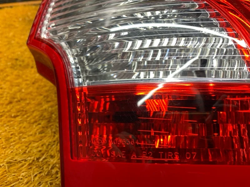 Фонарь задний правый Volvo XC60 DZ47 B4204T7 2013 - миниатюра 3