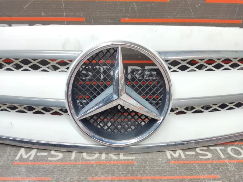Решетка радиатора Mercedes-Benz E-class W211 - миниатюра 3