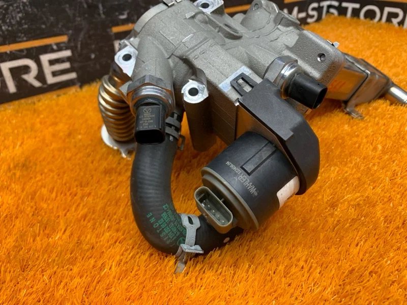 Клапан EGR Mercedes-Benz C-Class W205 274.920 2015 - миниатюра 5