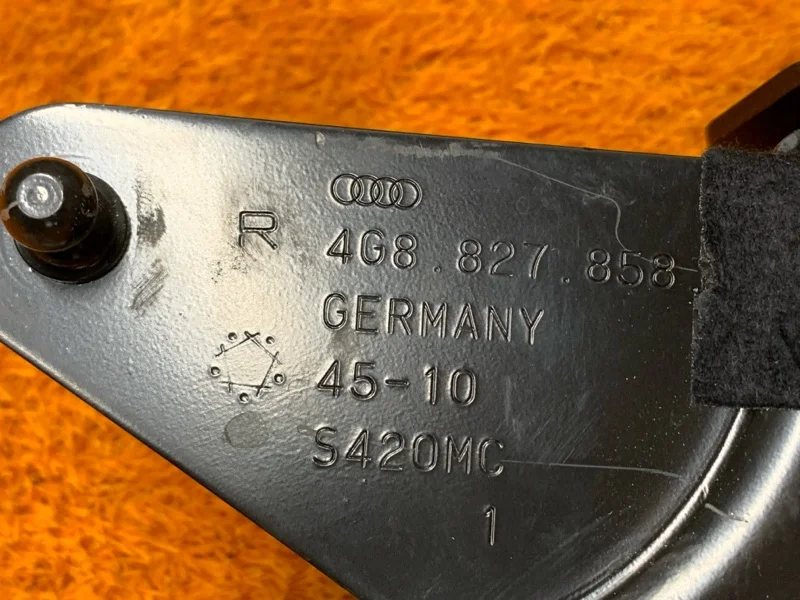 Доводчик крышки багажника правый Audi A7 4G CGW - миниатюра 7