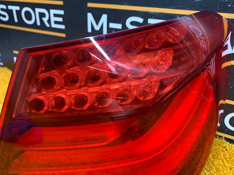 Фонарь задний правый BMW 7-Series F01 N55B30A 2013 - миниатюра 3