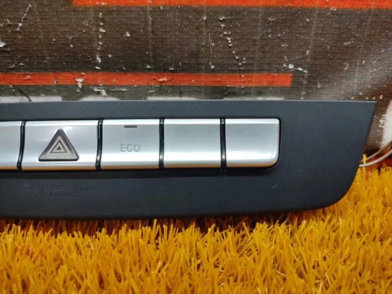 Блок кнопок Mercedes-Benz C-Class C204 271.820 - миниатюра 2