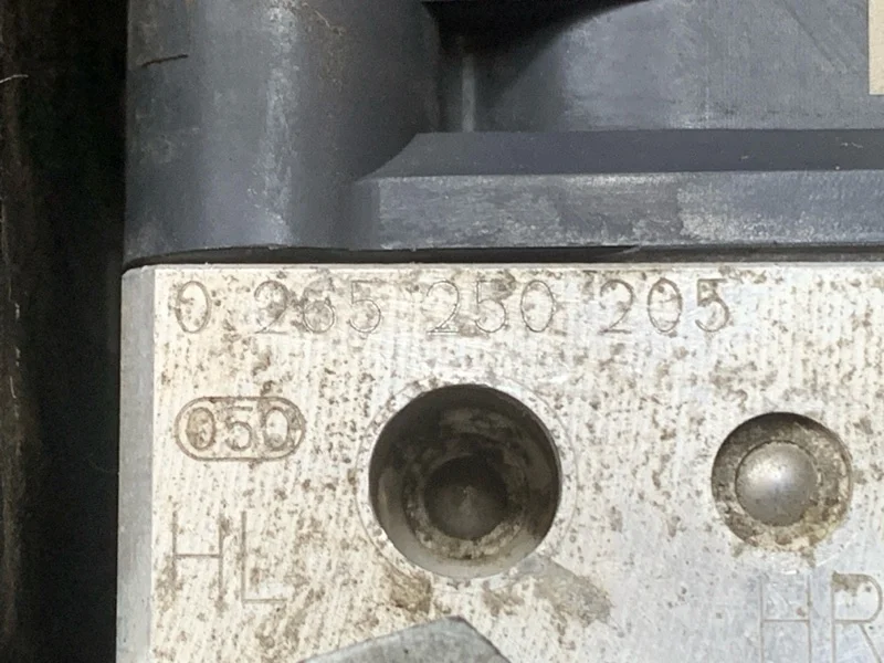 Блок ABS Mercedes-Benz CLS-Class W219 273.960 2006 - миниатюра 10