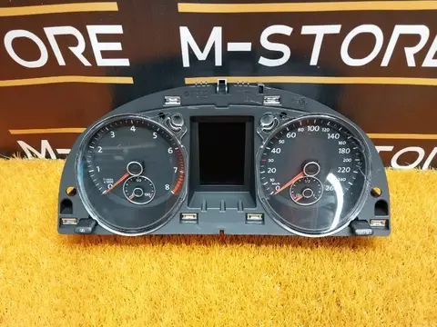 Щиток приборов Volkswagen Passat B7 CAX 2011