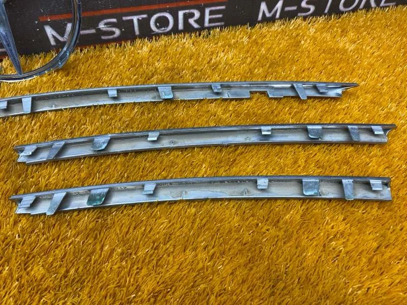 Эмблема Mercedes-Benz M-Class W164 272.967 2006 - миниатюра 10