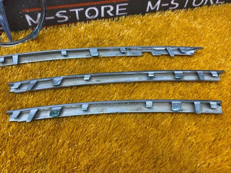Эмблема Mercedes-Benz M-Class W164 272.967 2006 - миниатюра 10