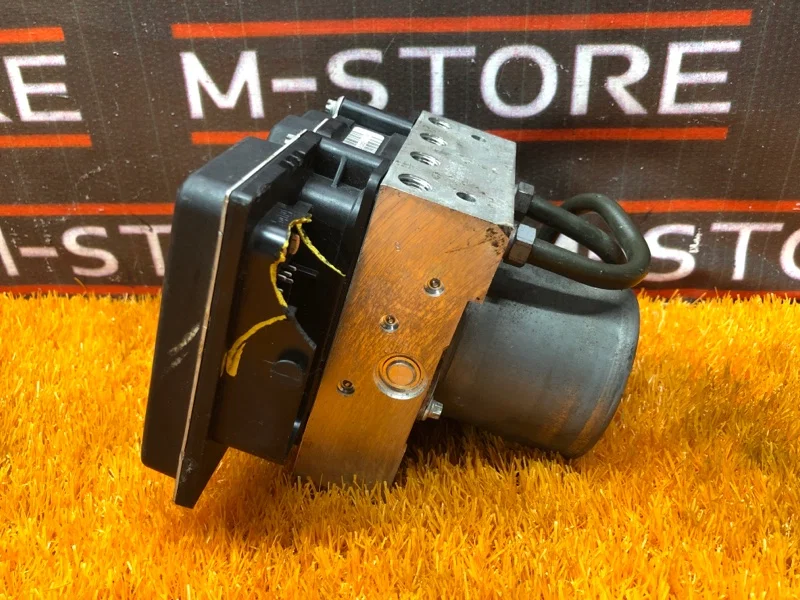 Блок ABS Mercedes-Benz E-class W212 642.850 2011 - миниатюра 2