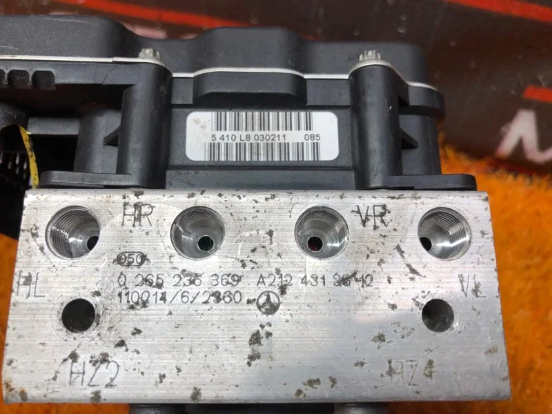 Блок ABS Mercedes-Benz E-class W212 642.850 2011 - миниатюра 7