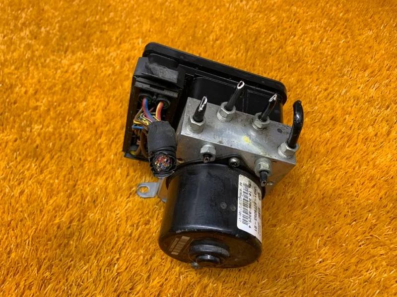 Блок ABS BMW 3-Series E91 N46B20B 2007 - миниатюра 4