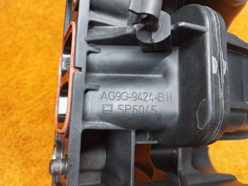 Коллектор впускной Volvo XC60 DZ47 B4204T7 2013 - миниатюра 10