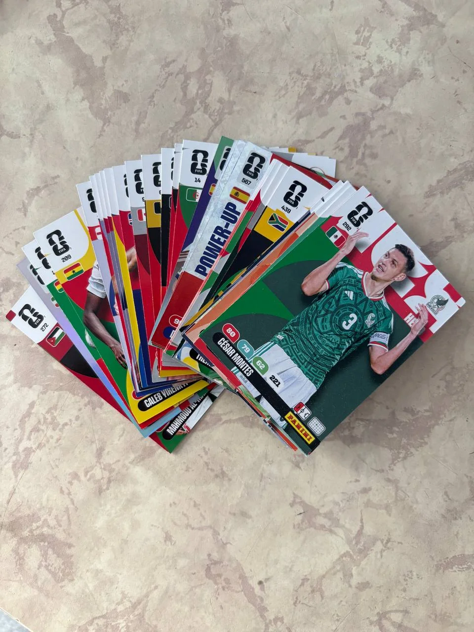 Карточки Panini Adrenalyn XL World Cup 2026 - изображение 1