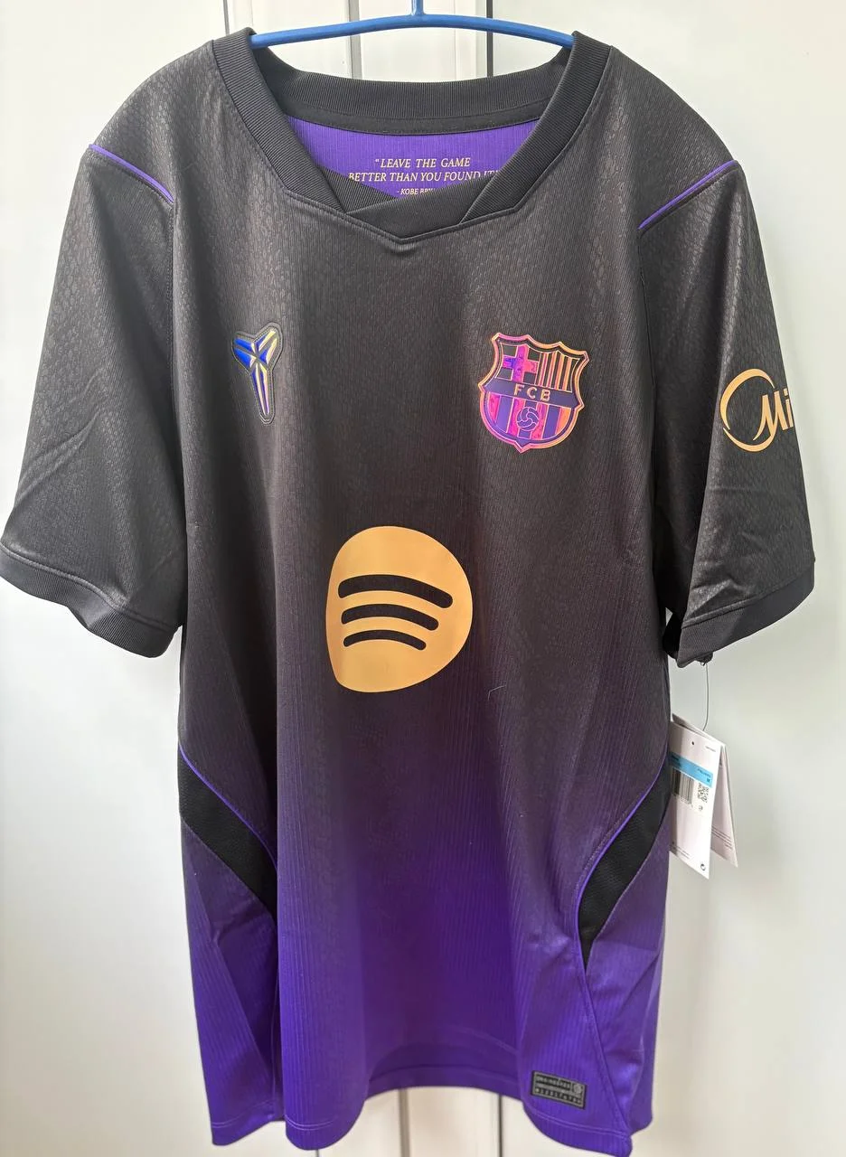 Футболка Барселона Nike Kobe 2026/27 - миниатюра 2