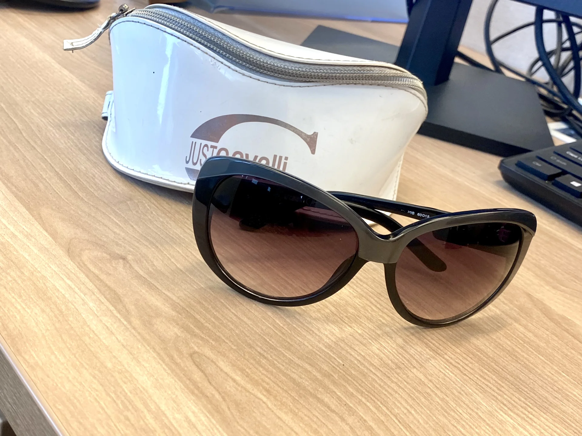Солнечные очки оригинал Just Cavalli оригинал - миниатюра 4