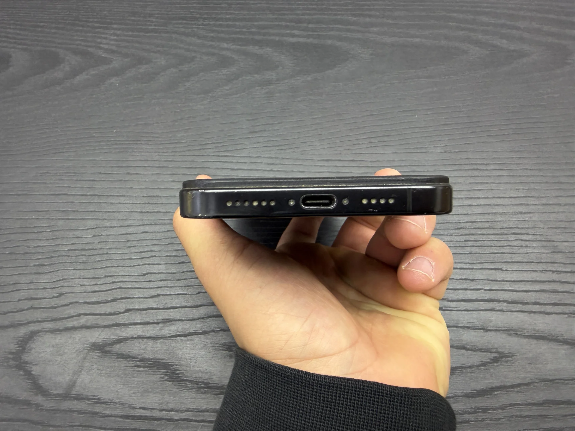 iPhone 16 Pro Max 1Tb Caviar - миниатюра 4