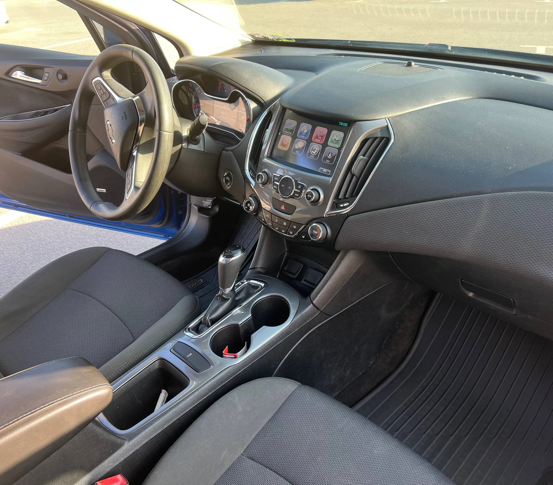 Chevrolet Cruze - миниатюра 13