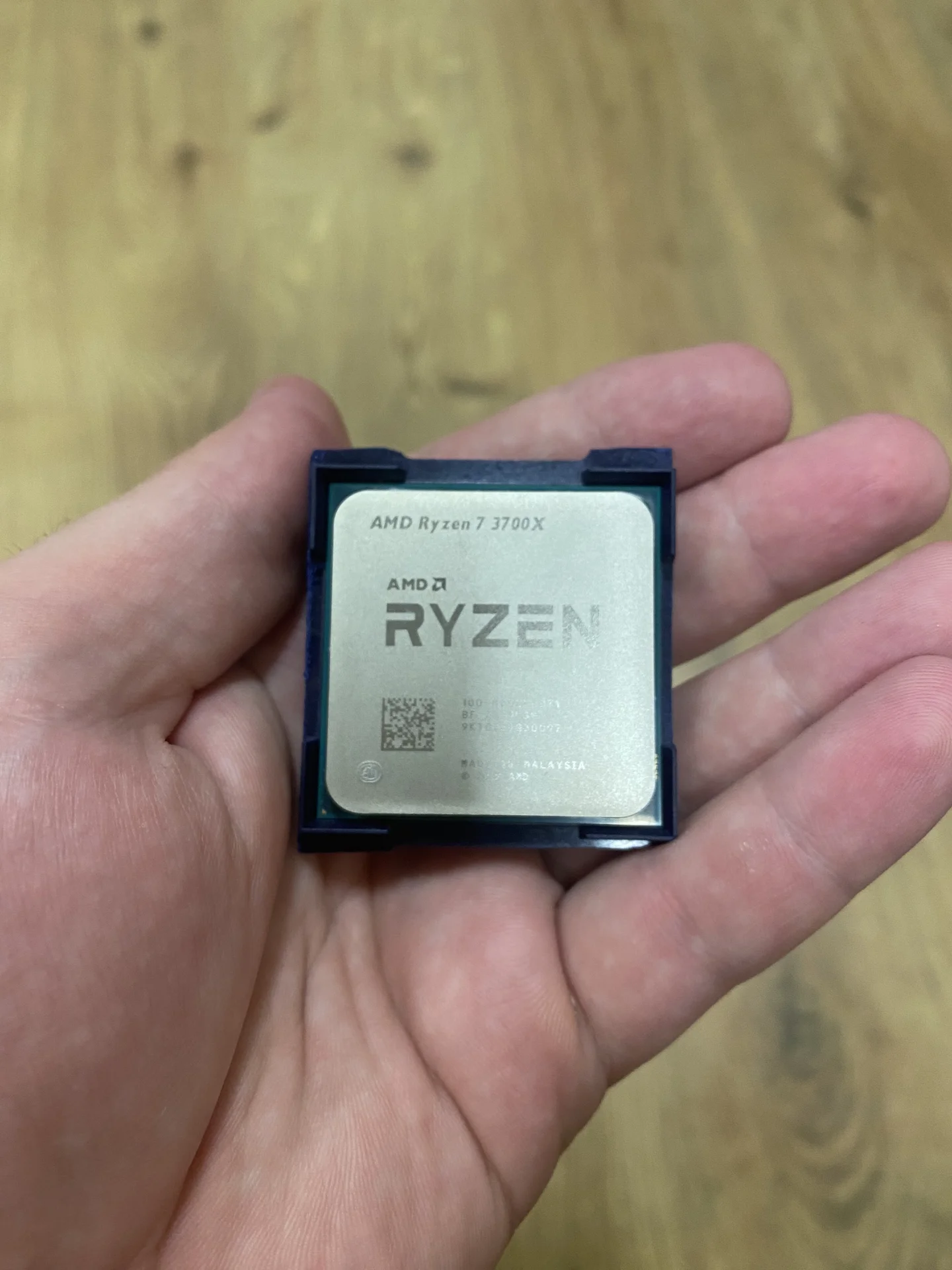 Процессор Ryzen 7 3700x с кулером - изображение 1