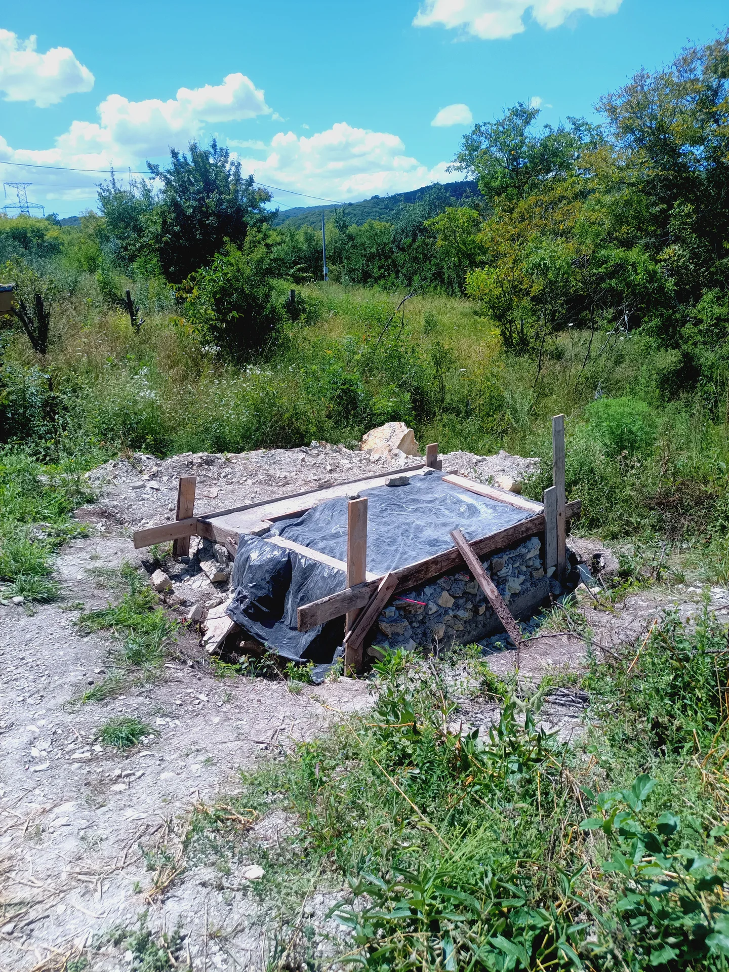 классный участок в пригороде Новороссийска