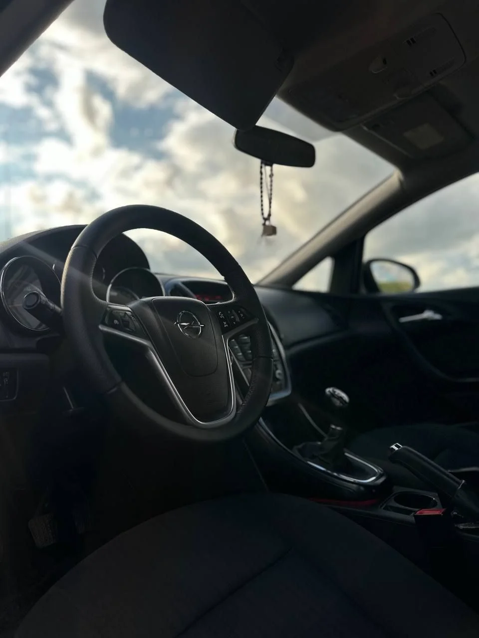 Opel Astra J 2012 - миниатюра 12