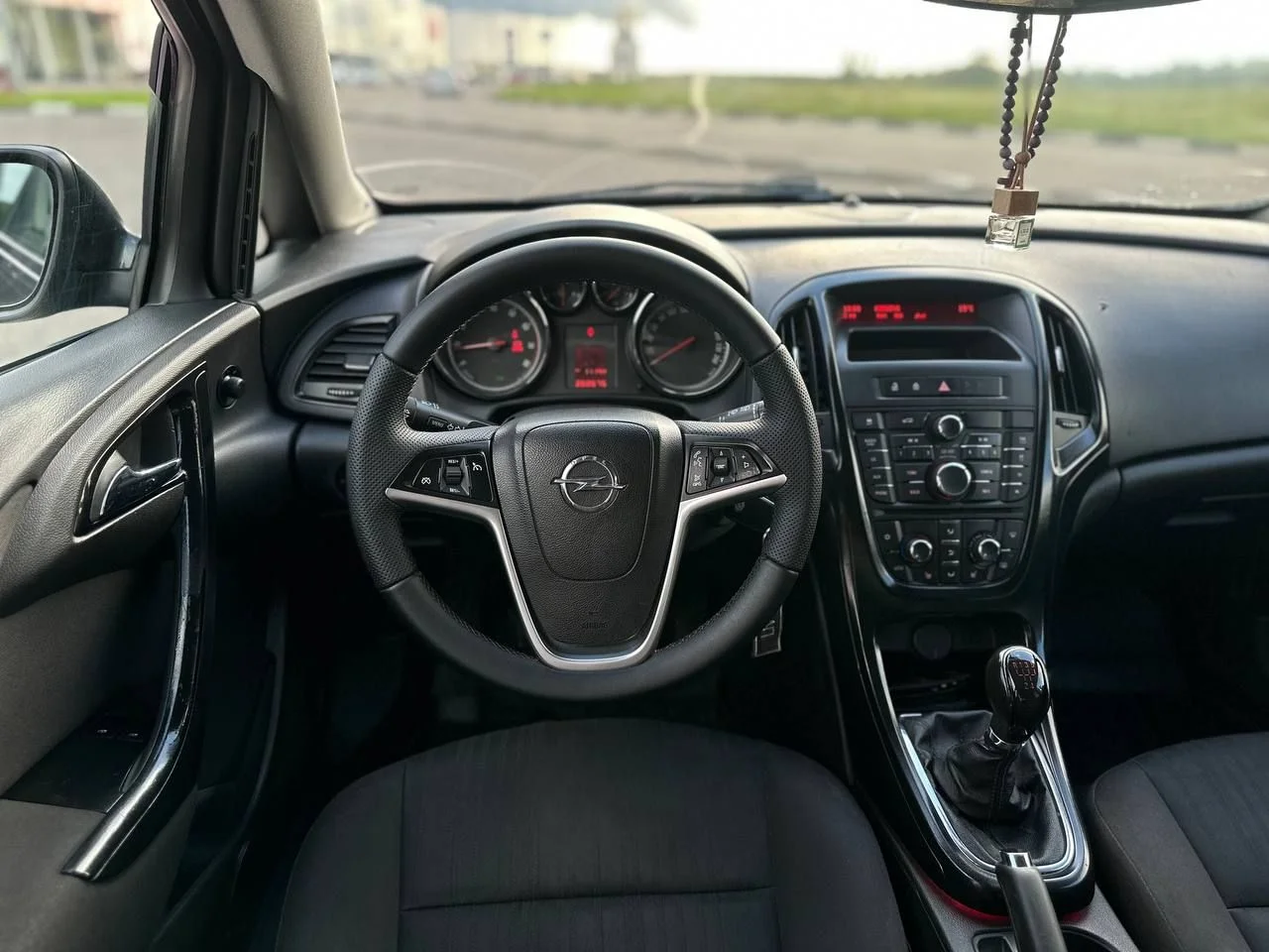 Opel Astra J 2012 - миниатюра 15