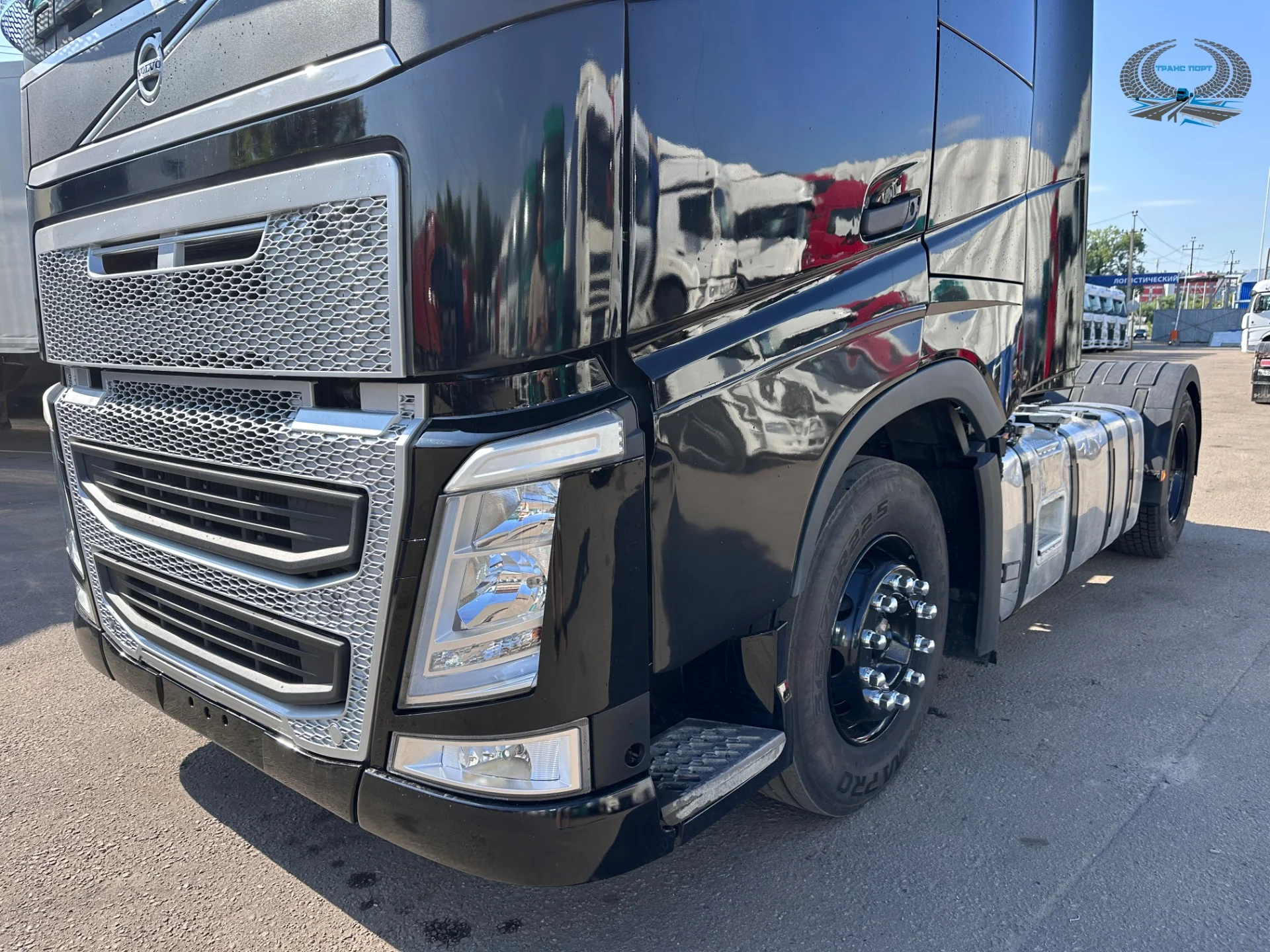 Седельный тягач Volvo FH, 2019 - миниатюра 11