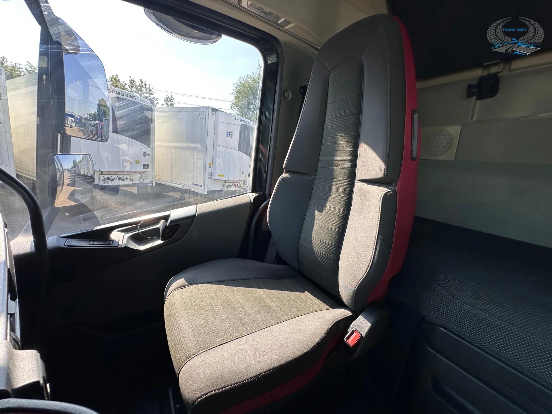 Седельный тягач Volvo FH, 2019 - миниатюра 24